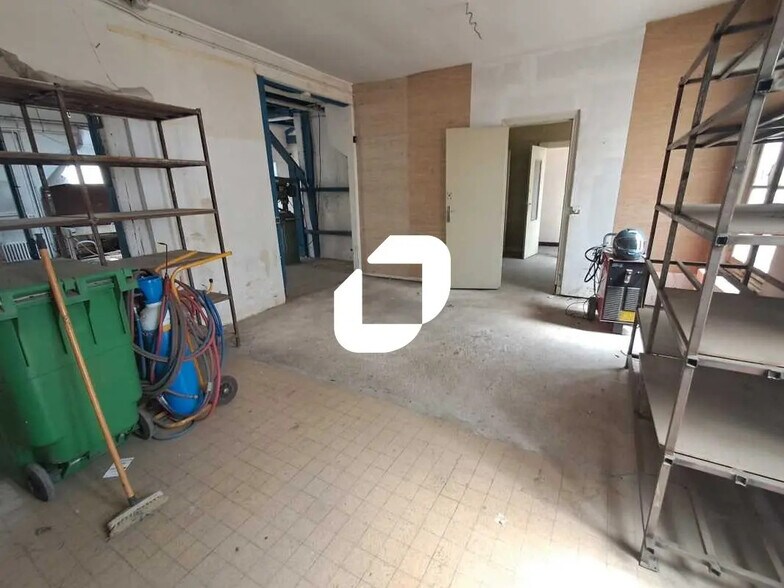 Local d’activités dans Montrouge à louer - Photo de l’immeuble – Image 3 sur 14