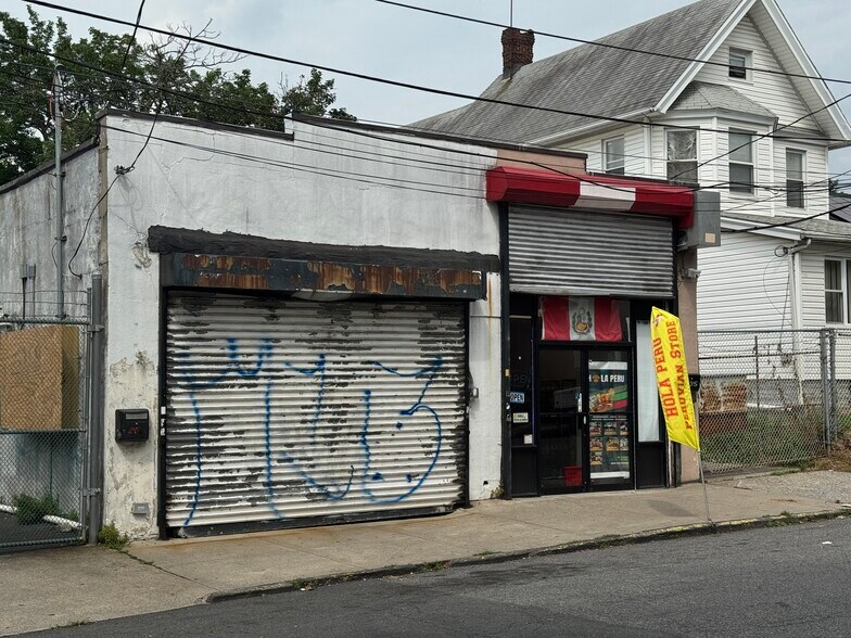 159-163 Port Richmond ave, Staten Island, NY à vendre - Photo de l’immeuble – Image 3 sur 4