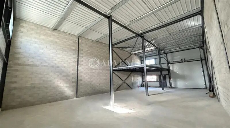 Local d'activités dans Perpignan à vendre - Photo de l’immeuble – Image 2 sur 5