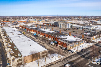 4587-4625 Boul des Grandes-Prairies, Montréal, QC - VUE AÉRIENNE  vue de carte