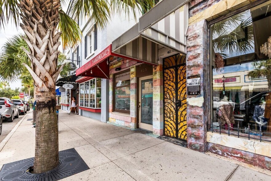 427 N Donnelly St, Mount Dora, FL à louer - Photo de l’immeuble – Image 3 sur 3