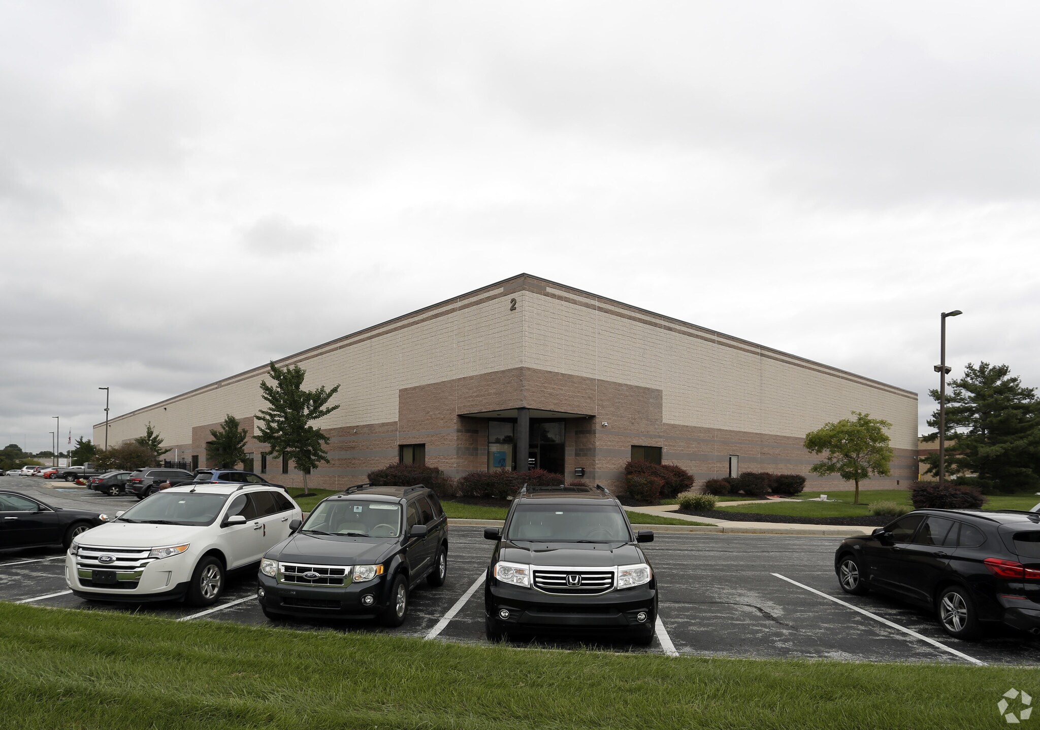 2 Boulden Cir, New Castle, DE à louer Photo principale– Image 1 sur 4