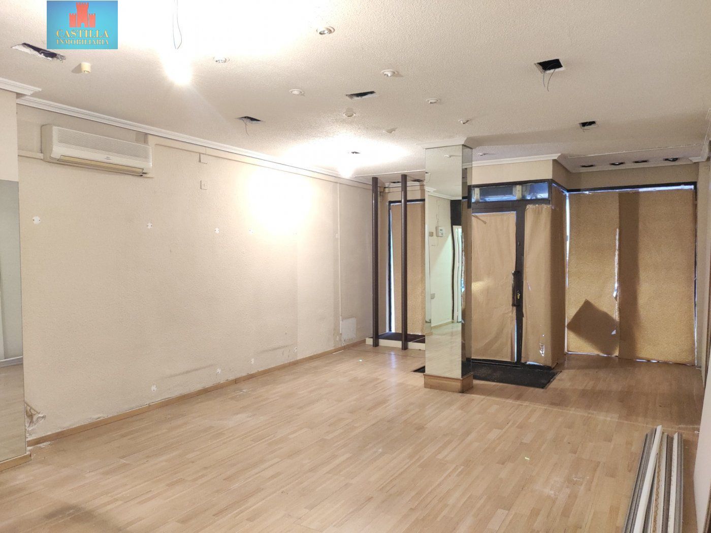 Local commercial dans Ávila, Ávila à louer Photo principale– Image 1 sur 6