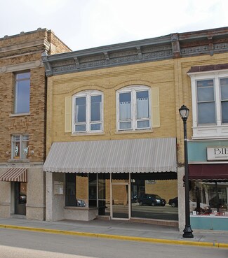 Plus de détails pour 9 S Wisconsin St, Elkhorn, WI - Local commercial à vendre