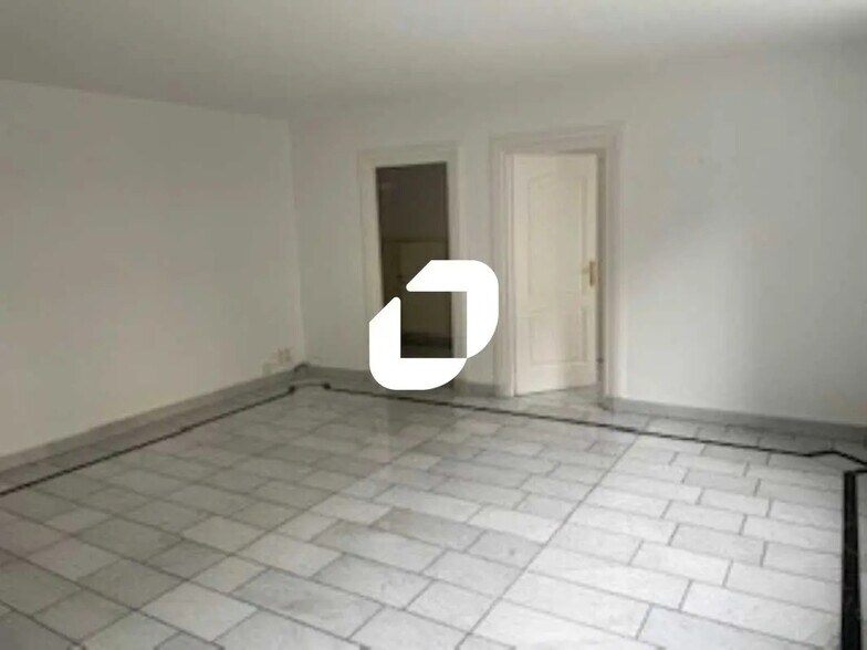 Bureau dans Paris à louer - Photo de l’immeuble – Image 2 sur 8