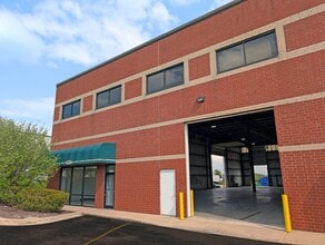 3400-3474 W Mound Rd, Joliet, IL à louer Photo de l’immeuble– Image 1 sur 9