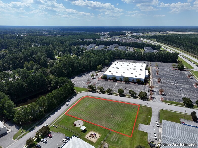 201 Northwest Circle, Jacksonville, NC à vendre - Aérien – Image 2 sur 9