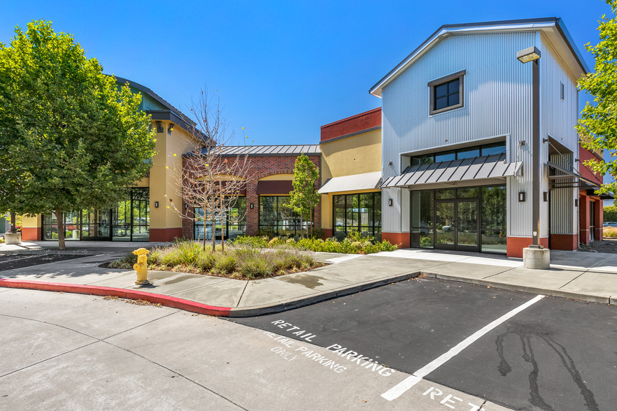 Lakeville Hwy, Petaluma, CA à louer - Photo de l’immeuble – Image 3 sur 5