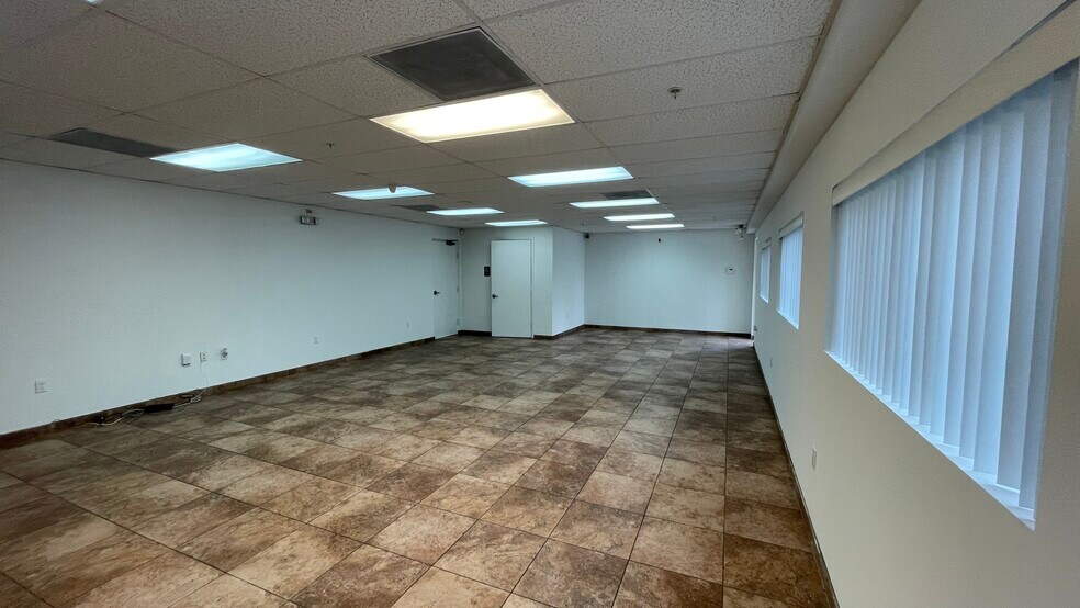 10800 NW 21st St, Miami, FL à louer - Photo intérieure – Image 3 sur 16