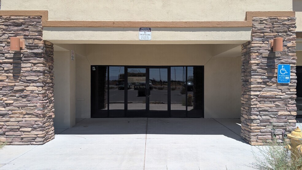 1360 E Nevada Highway 372, Pahrump, NV à louer - Photo de l’immeuble – Image 2 sur 9