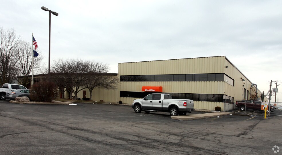 8180 W 10th St, Indianapolis, IN à vendre - Photo de l’immeuble – Image 3 sur 14