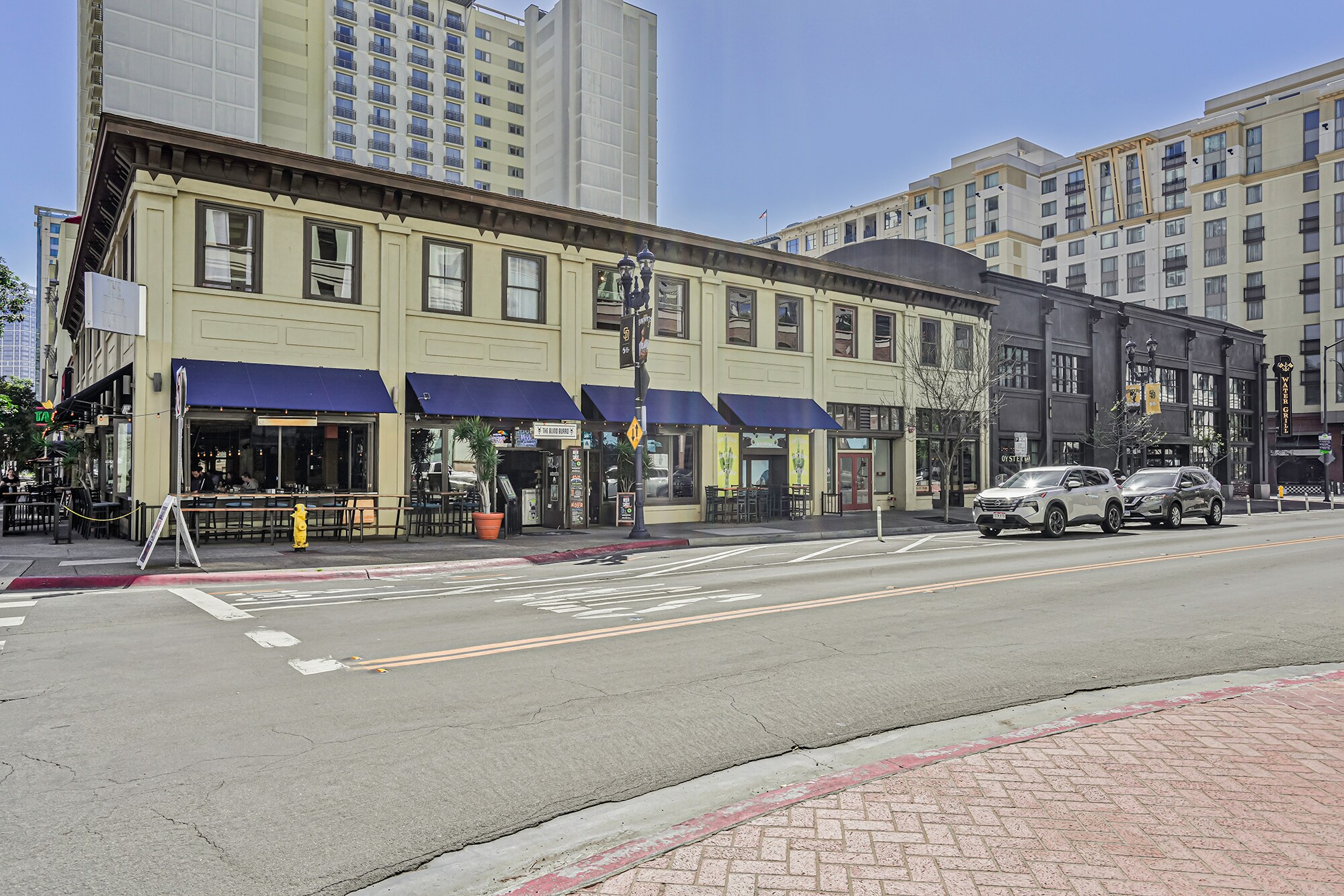 629-639 J St, San Diego, CA à louer Photo de l’immeuble– Image 1 sur 21