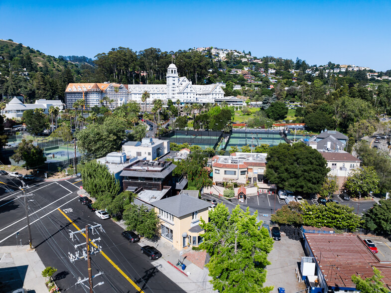 2911 Claremont Blvd, Berkeley, CA à louer - Photo de l’immeuble – Image 3 sur 20