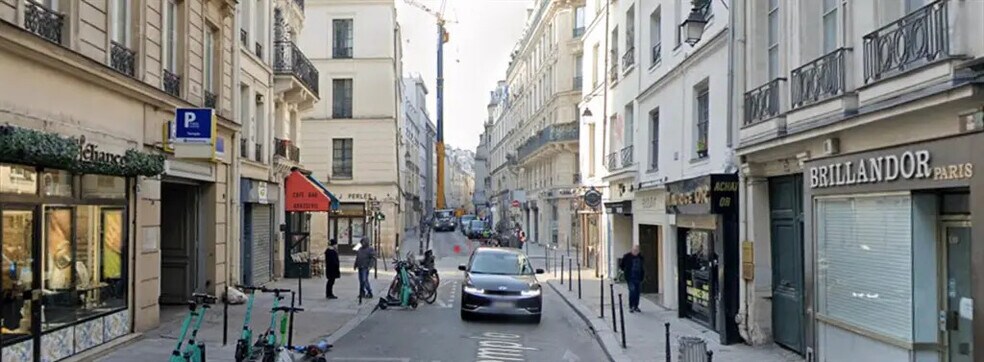 Local commercial dans Paris à louer - Photo de l’immeuble – Image 2 sur 2