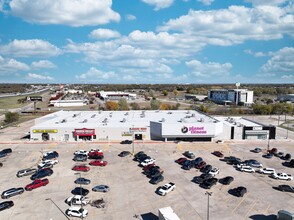 1000 N Loop 340, Bellmead, TX à louer Photo de l’immeuble– Image 2 sur 2