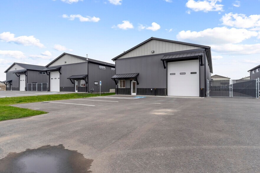 3493 W Daugharty Loop, Hayden, ID à louer - Photo de l’immeuble – Image 3 sur 26