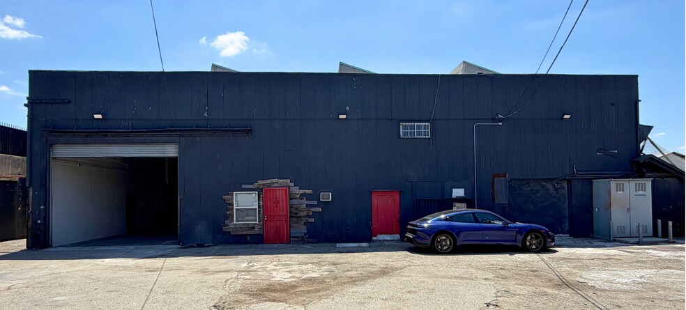 4252 Whiteside St, Los Angeles, CA à louer - Photo de l’immeuble – Image 1 sur 7