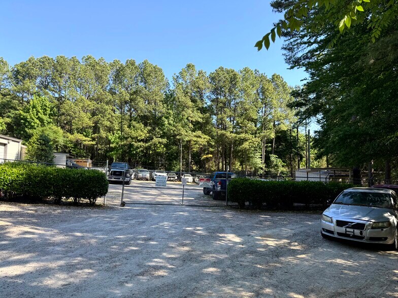 117 Woodwinds Industrial Ct, Cary, NC à vendre - Photo de l’immeuble – Image 3 sur 11
