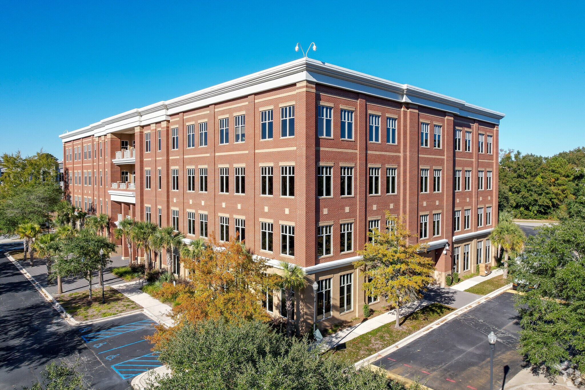 115 Fairchild St, Daniel Island, SC à louer Photo de l’immeuble– Image 1 sur 5