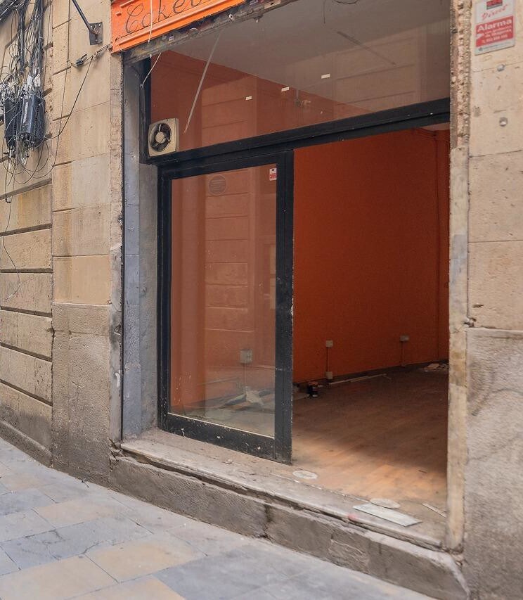 Local commercial dans Barcelone, Barcelona à louer Photo de l’immeuble– Image 1 sur 5