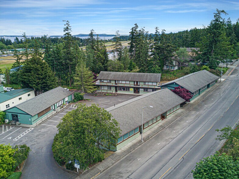 849 Spring St, Friday Harbor, WA à vendre - Photo de l’immeuble – Image 3 sur 20