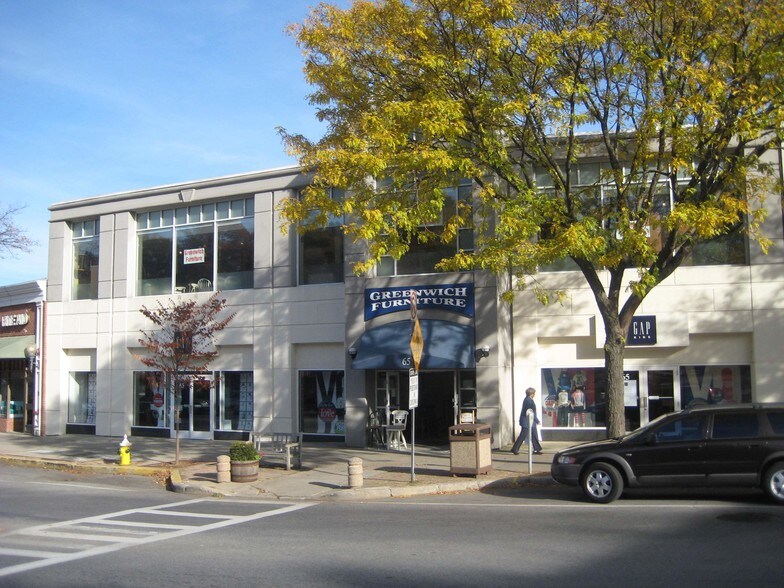 65 S Moger Ave, Mount Kisco, NY à vendre - Photo de l’immeuble – Image 3 sur 11