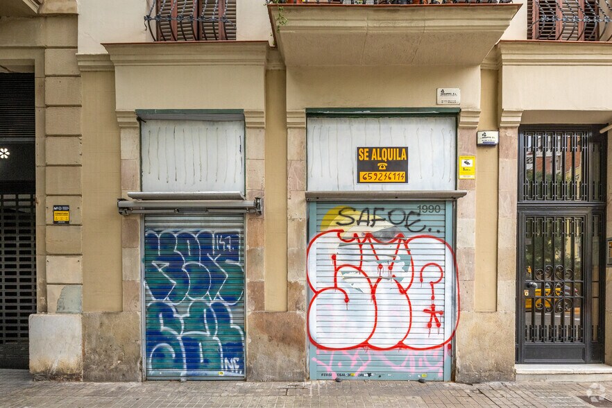 Local commercial dans Barcelone, Barcelona à louer - Photo de l’immeuble – Image 1 sur 1