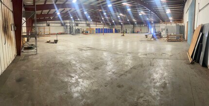 212 Lions Estates Dr, Jonesburg, MO à louer Photo de l’immeuble– Image 2 sur 21