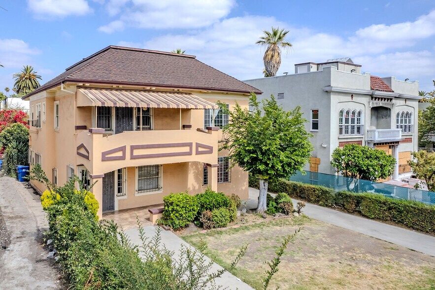 192 S Commonwealth Ave, Los Angeles, CA à vendre - Photo de l’immeuble – Image 3 sur 8
