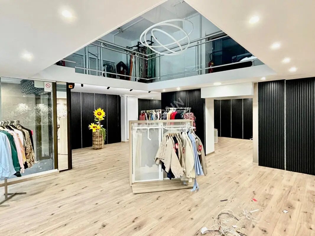 Local commercial dans Forbach à louer Photo intérieure– Image 1 sur 8