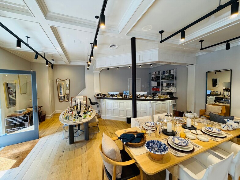 5 Lewis Ct, Greenwich, CT à louer - Photo de l’immeuble – Image 3 sur 11