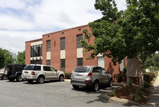 Plus de détails pour 510 Princess Anne St, Fredericksburg, VA - Bureau à louer