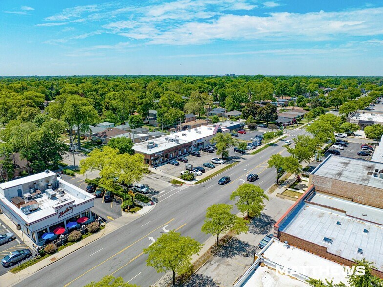 3735 Dempster St, Skokie, IL à vendre - Photo de l’immeuble – Image 2 sur 3
