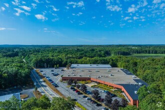 10 Trotter Dr, Medway, MA - Vue aérienne  vue de carte - Image1