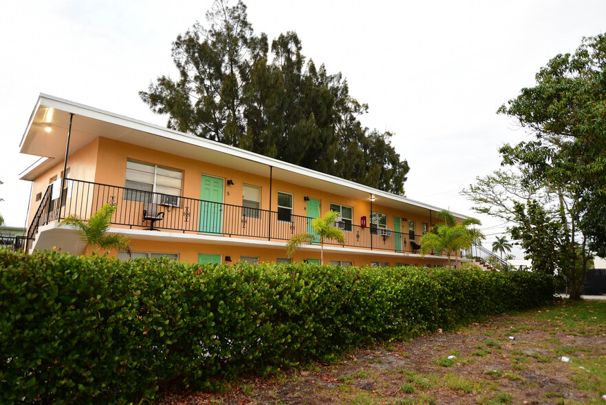 1110 N H St, Lake Worth, FL à vendre - Photo de l’immeuble – Image 2 sur 15