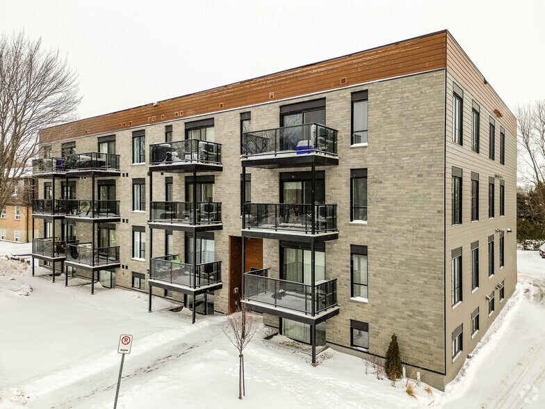 4720 Pl D'argenteuil, Québec, QC à vendre - Photo principale – Image 1 sur 1