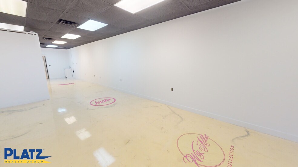 754 Youngstown Warren Rd, Niles, OH à louer - Photo intérieure – Image 3 sur 17