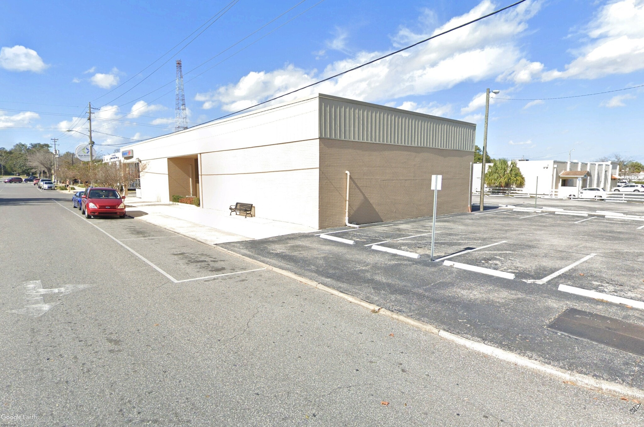 37939 Church Ave, Dade City, FL à louer Photo de l’immeuble– Image 1 sur 5