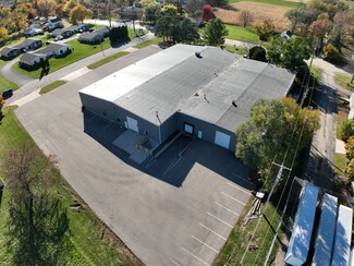 Plus de détails pour 369 N Newcomb St, Whitewater, WI - Industriel/Logistique à louer