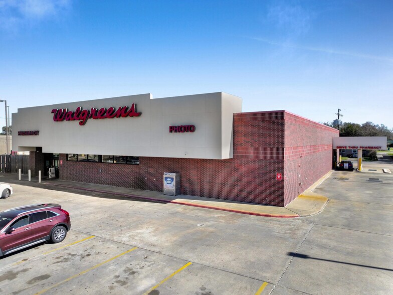 1408 N 16th St, Orange, TX à vendre - Photo de l’immeuble – Image 2 sur 9