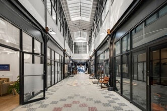 1901 E Franklin St, Richmond, VA à louer Photo de l’immeuble– Image 2 sur 16