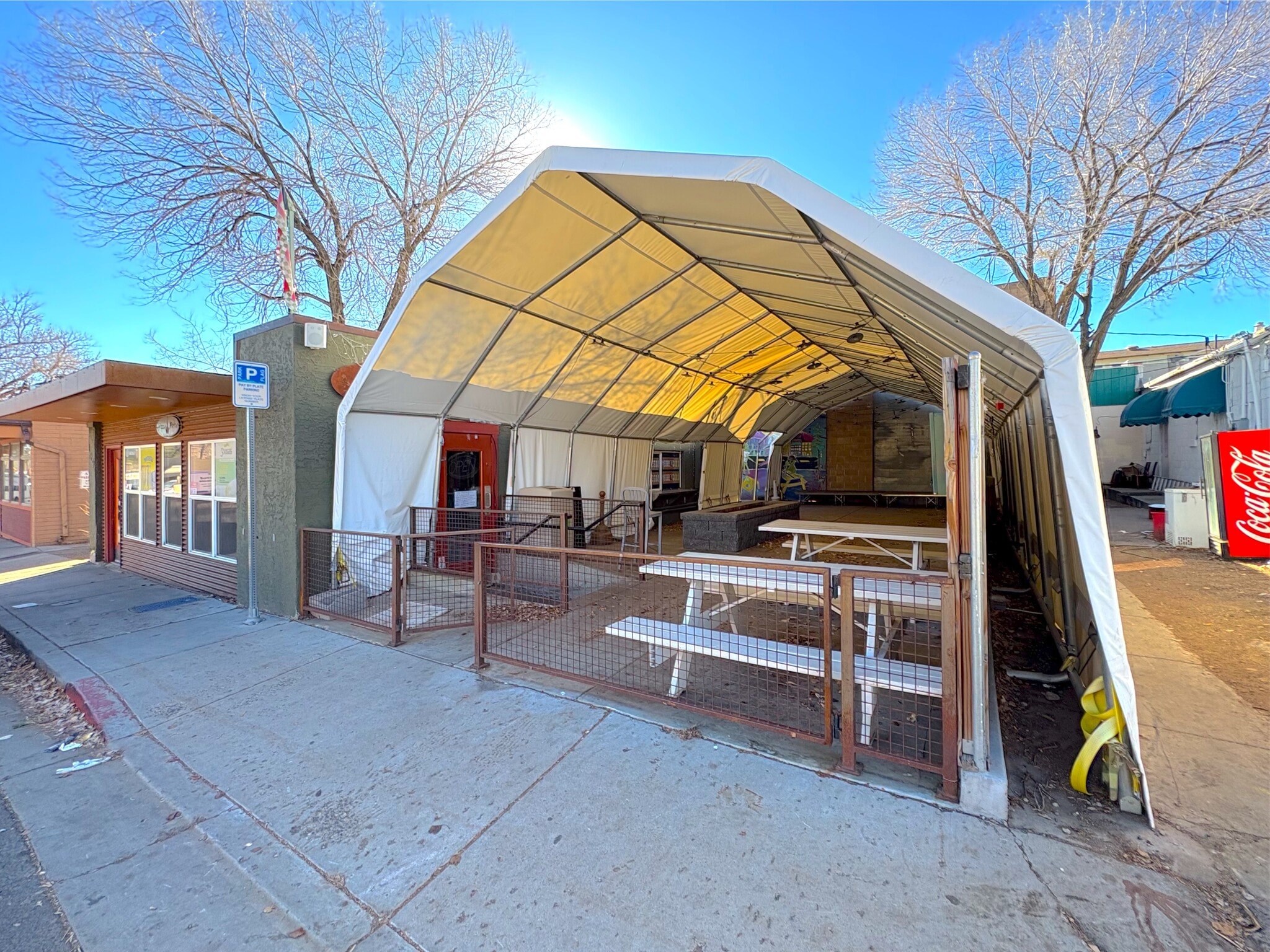 109 E Phoenix Ave, Flagstaff, AZ à louer Photo principale– Image 1 sur 26
