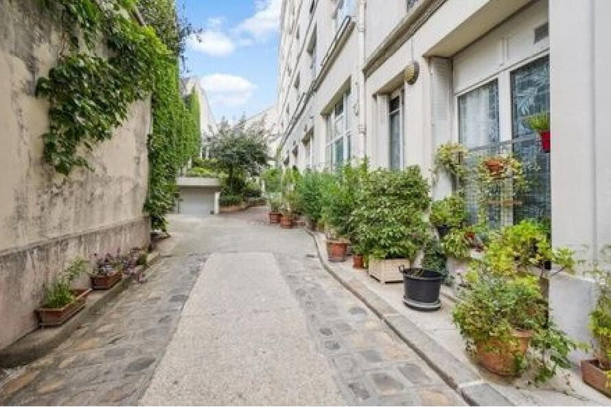 89 Rue Du Faubourg Saint-Denis, Paris à louer Photo de l’immeuble– Image 1 sur 14
