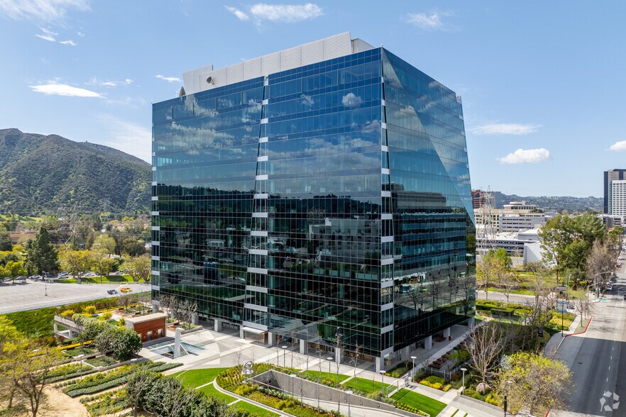 2900 W Alameda Ave, Burbank, CA à louer - Photo principale – Image 1 sur 9