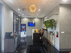 9040 Carothers Pky, Franklin, TN à louer Photo intérieure– Image 1 sur 30