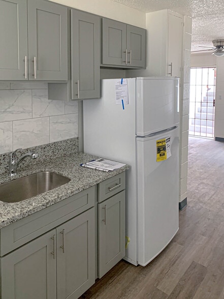 2021 Wilcox Ln, Honolulu, HI à vendre - Photo intérieure – Image 3 sur 13