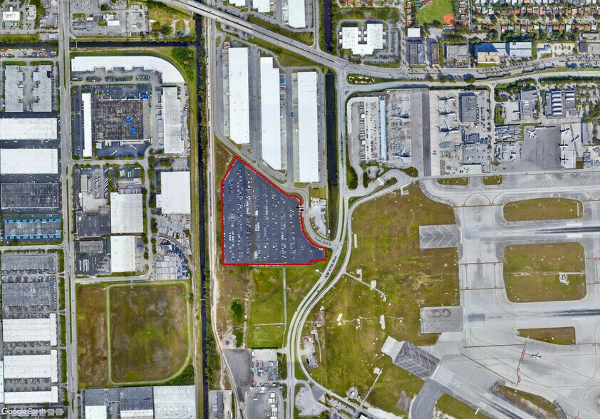 3200 NW 67th Ave, Miami, FL à louer - Photo principale – Image 1 sur 3