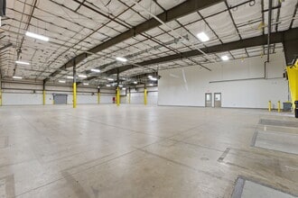 324 Industrial Park Rd, Franklin, NC à louer Photo intérieure– Image 2 sur 18