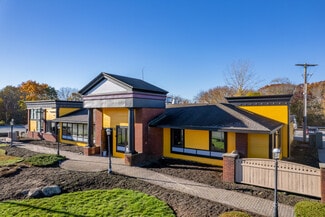 Plus de détails pour 821 Fall River Ave, Seekonk, MA - Local commercial à vendre