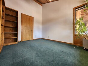 8704 Yates Dr, Westminster, CO à louer Photo intérieure– Image 1 sur 2